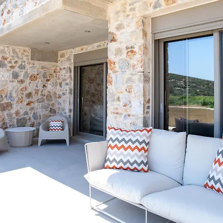 Stone Luxury 4* Айи-Апостоли