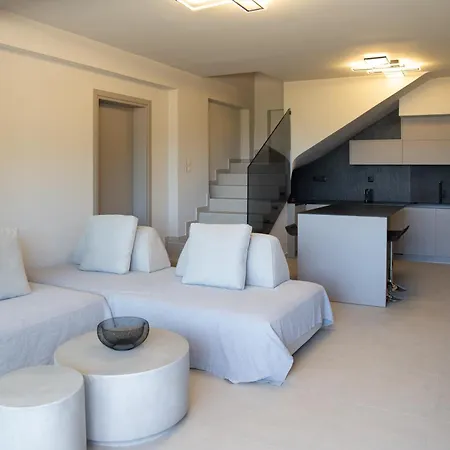 Stone Luxury Апарт-отель Айи-Апостоли